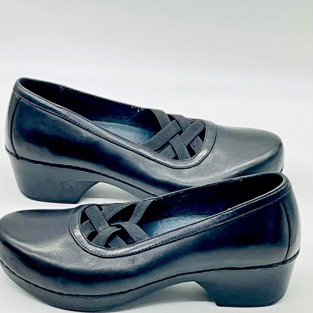 Dansko TILDA Wedge Black Leather Sz 40 Women’s US 10 Cross Straps